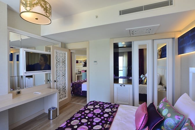 Deluxe Aile Odası Deniz Manzaralı