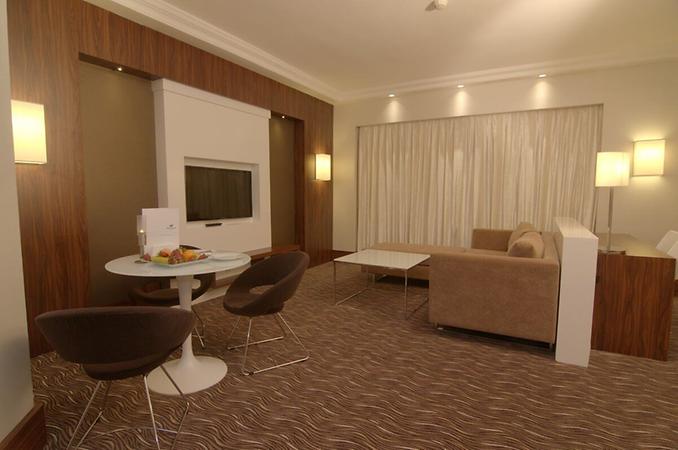 Queen Suit - Yarım Pansiyon